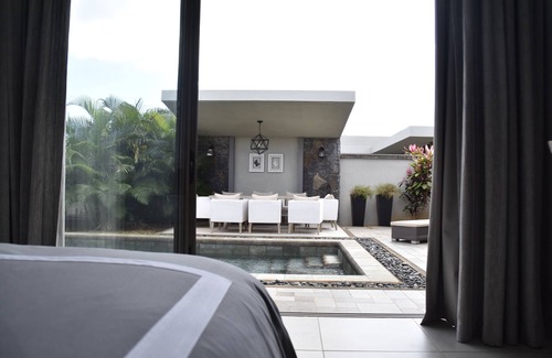 Balaclava Villa | The perfect place to start your holiday