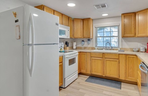 Longtown House | The Perfect Porch Retreat!