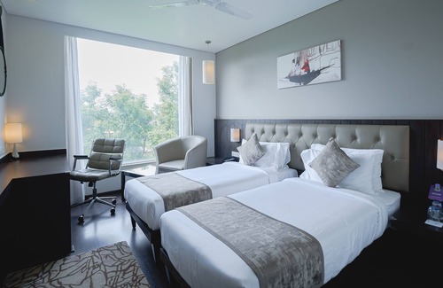 Hubli Hotel | The Phlox Hubballi