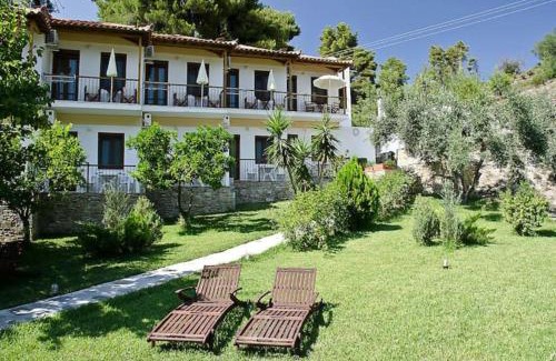 Agnontas Apartment | The Pine Trees