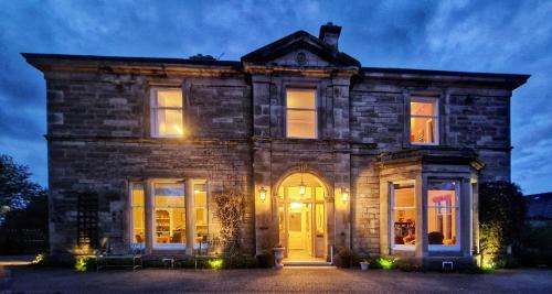 Elgin House | The Pines Guest House