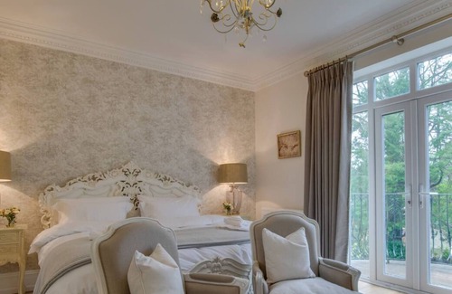Gowerton House | The Pines in the beautiful Swansea