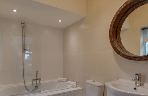 Gowerton House | The Pines in the beautiful Swansea