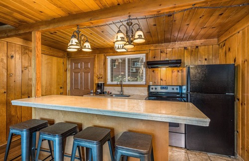 Bass Lake Resort | The Pines Resort