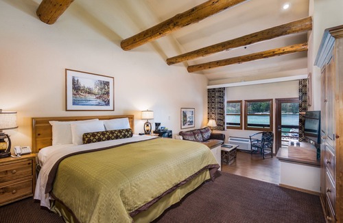 Bass Lake Resort | The Pines Resort