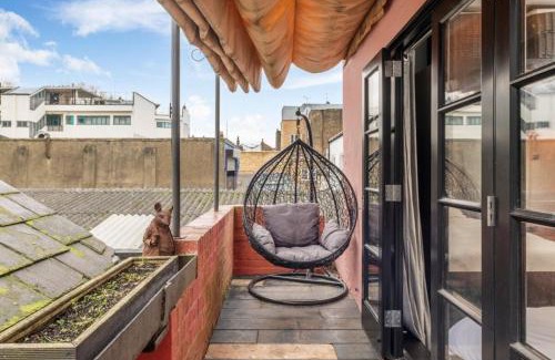 Haverstock Apartment | The Pink House