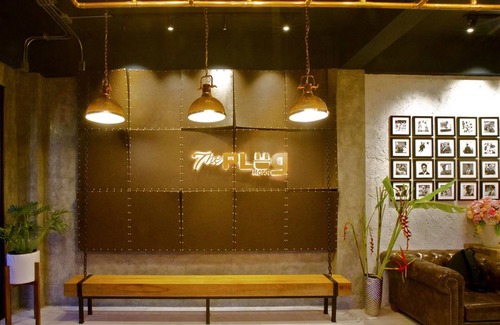 Khlang Hotel | The Plug Hotel