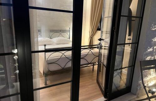 Himare House | The Poet's House