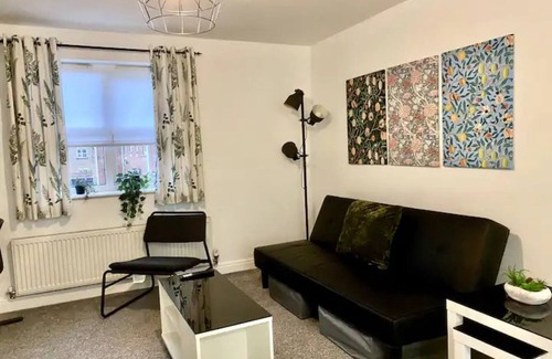 Liverpool Apartment | The Point , 2 Bed, Parking - Pass the Keys