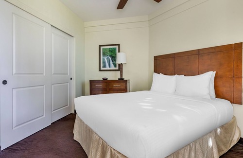 Poipu Resort | The Point at Poipu - 2 BEDROOM OCEANFRONT 1 KING 2 TWINS OR 1 QUEEN SUITE