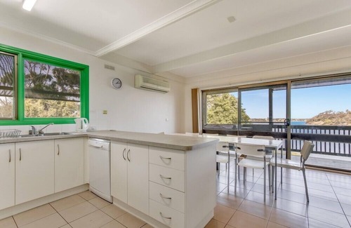 Lakes Entrance House | The Point - Lakes Entrance