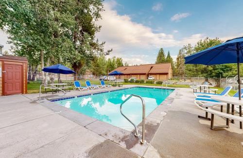McCall House | The Ponderosa at Aspen Village