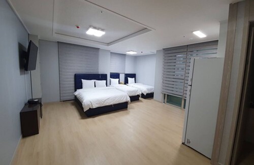 Choryang Apartment | The Port Hotel Busan