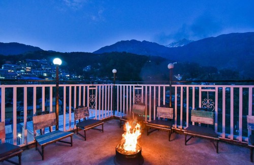 Dharamshala Hotel | The Posh Hotel near Mall Road with Hassle Free Covered Parking