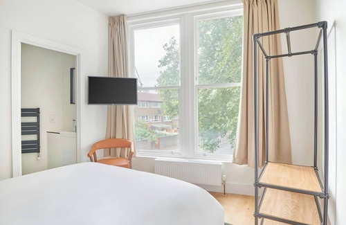 Prince's Hotel | The Prince Hotel Vauxhall, Sonder by Marriott Bonvoy