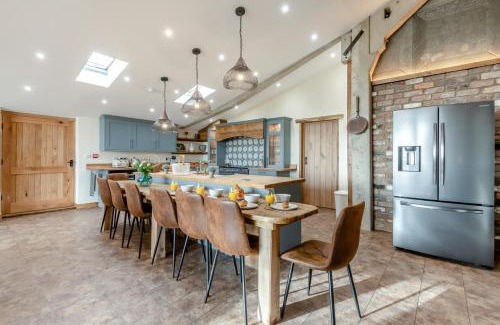 Wisbech House | The Priory
