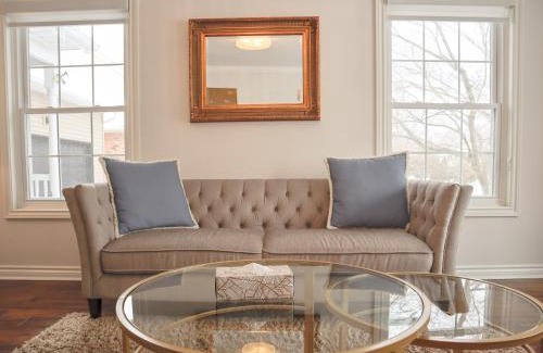 Historic Old Town House | The Promenade Cottage License # 002-2023