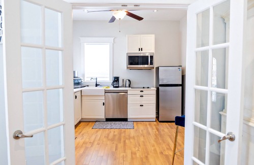 New Hamburg Bed & Breakfast | The Puddicombe House