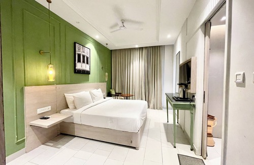 Puri Hotel | The Puri stays - Sea view & Temple