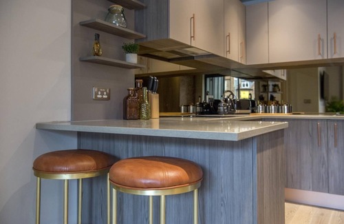 York Apartment | The Quadrant - The Palm Suite