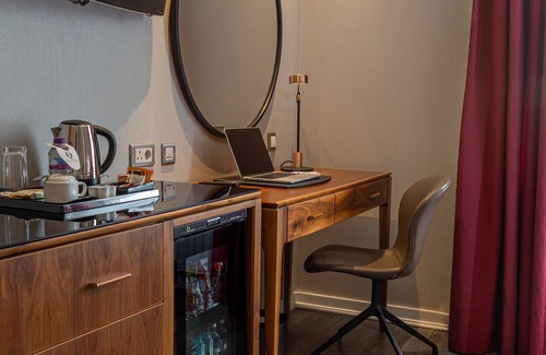 Queen's Gate Hotel | The Queen's Gate Hotel