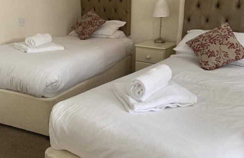 City Centre Bed & Breakfast | The Queens Head