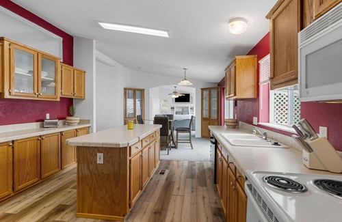 Central Oregon House | The Quiet Inn: Close to U of O/Autzen