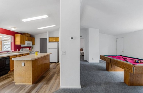 Central Oregon House | The Quiet Inn: Close to U of O/Autzen