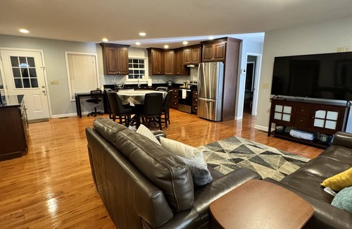 Dalton House | The Quintana Home - EV Charger, Pets, Long-Term