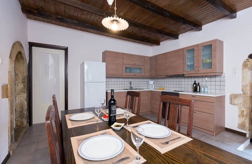 Margarites Villa | The quintessential Cretan villa