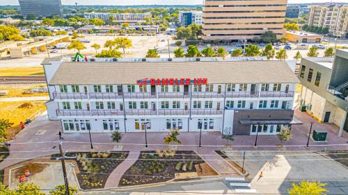 Central Arlington Hotel | The Rambler Inn