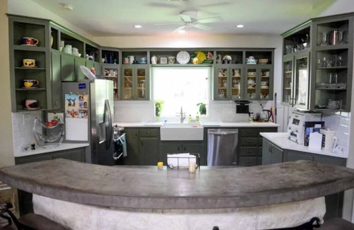 Jeddo Apartment | The Ranch House