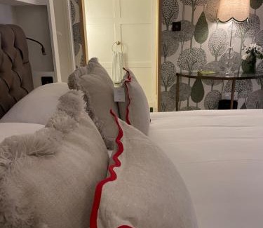 Didcot Hotel | The Red Lion