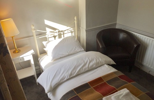 Matlock Hotel | The Red Lion