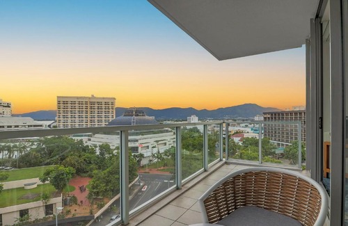 Cairns Central Business District Apartment | The Reef Pad, ideally located with a stellar view!