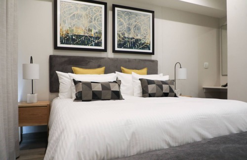 Pretoria Hotel | The Regency Apartment Hotel Menlyn
