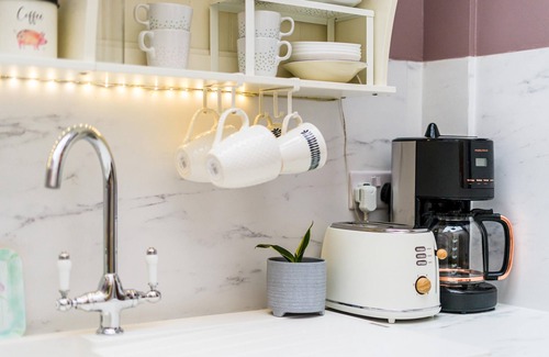 Pontcanna Apartment | The Regency Studio 82cathedral