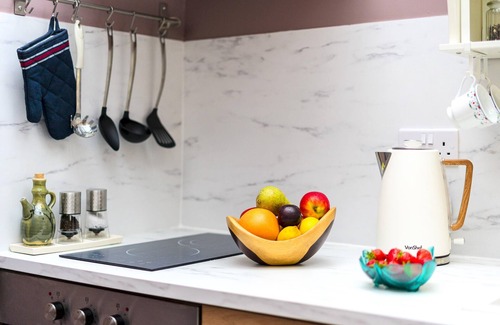 Pontcanna Apartment | The Regency Studio 82cathedral