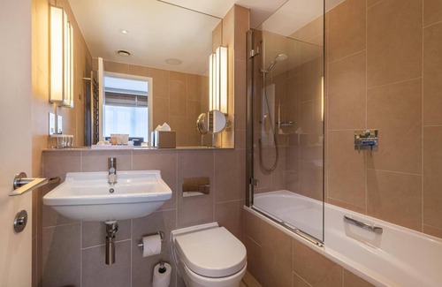 Westminster Hotel | The Resident Victoria