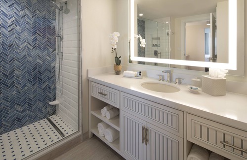 Sarasota Resort | The Resort at Longboat Key Club