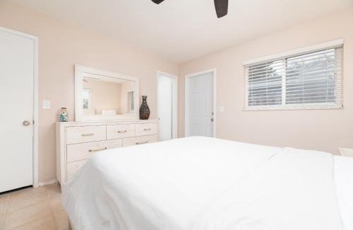 Wilton Manors Apartment | The Retreat 1 - Wilton Manors