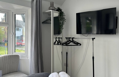 Marston Green Apartment | The Retreat apartment