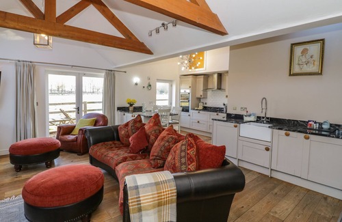 Warwick Cottage | THE RETREAT, pet friendly, character holiday cottage in Barford