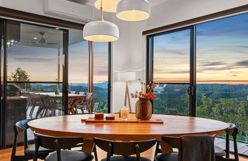 Booroobin Ski Chalet | The Ridge at Maleny 3 Bedroom Deluxe Residence