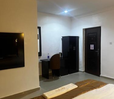 Uyo Hotel | The Ridge Hotel and Bar