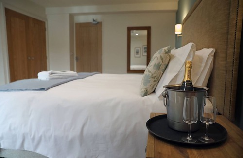 Coltishall House | The Rising Sun