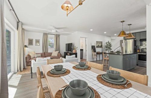 Three Rivers House | The River House