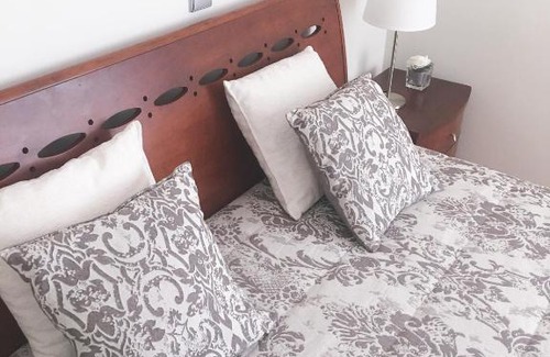 Geres Apartment | The River's Whisper Apartment