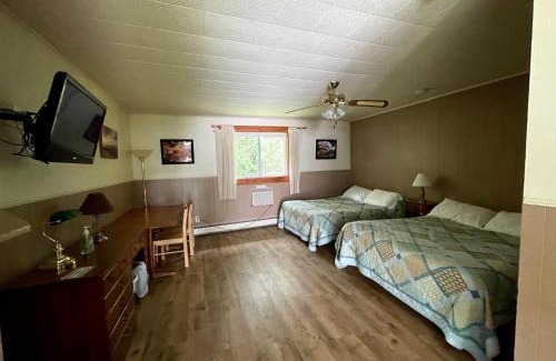 Stowe Area Hotel | The Riverside Inn