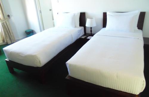 Nuwara Eliya Hotel | The Rock Hotel